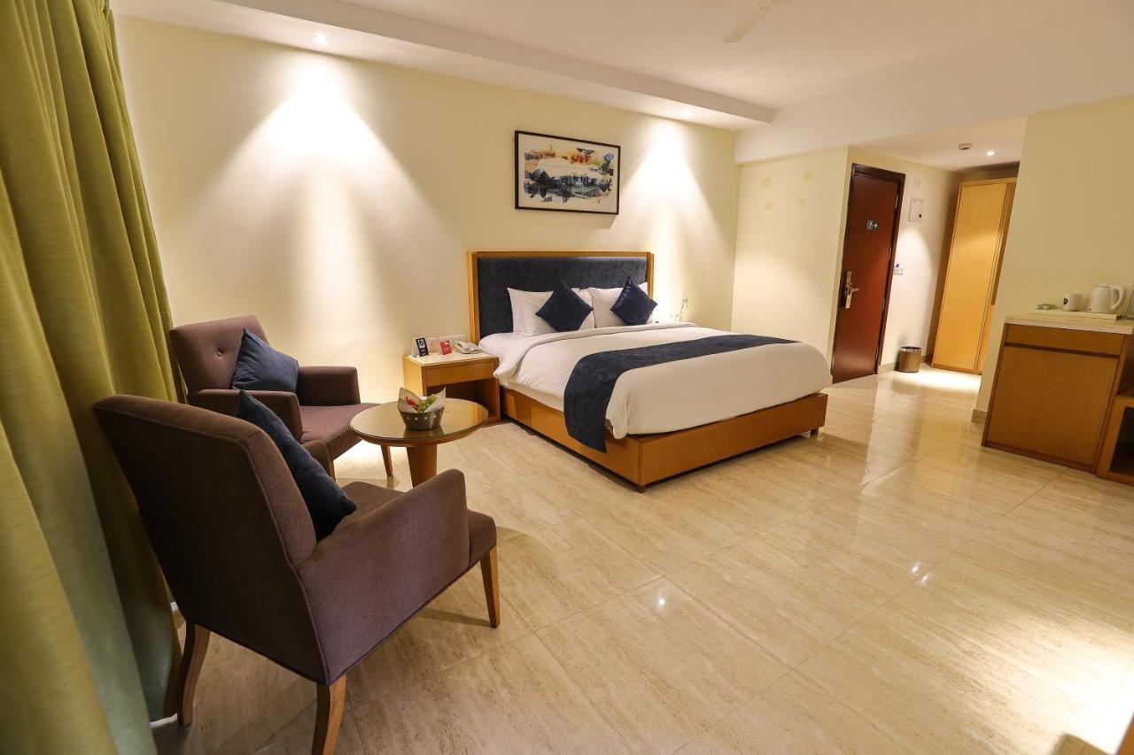 Zip By Spree Hotels Hyde Goa Candolim Exterior photo