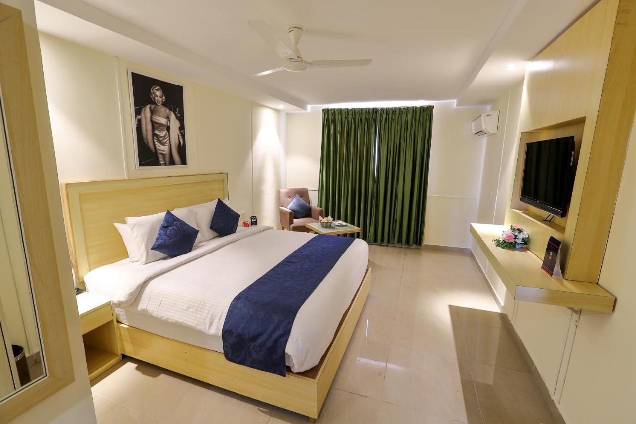 Zip By Spree Hotels Hyde Goa Candolim Exterior photo